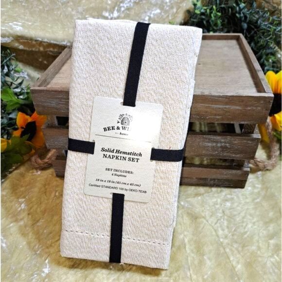 BLOWOUT TILL SOLDOUT Table Runner and napkins in Vanilla Ice Gold BEE & WILLOW - Picture 3 of 13